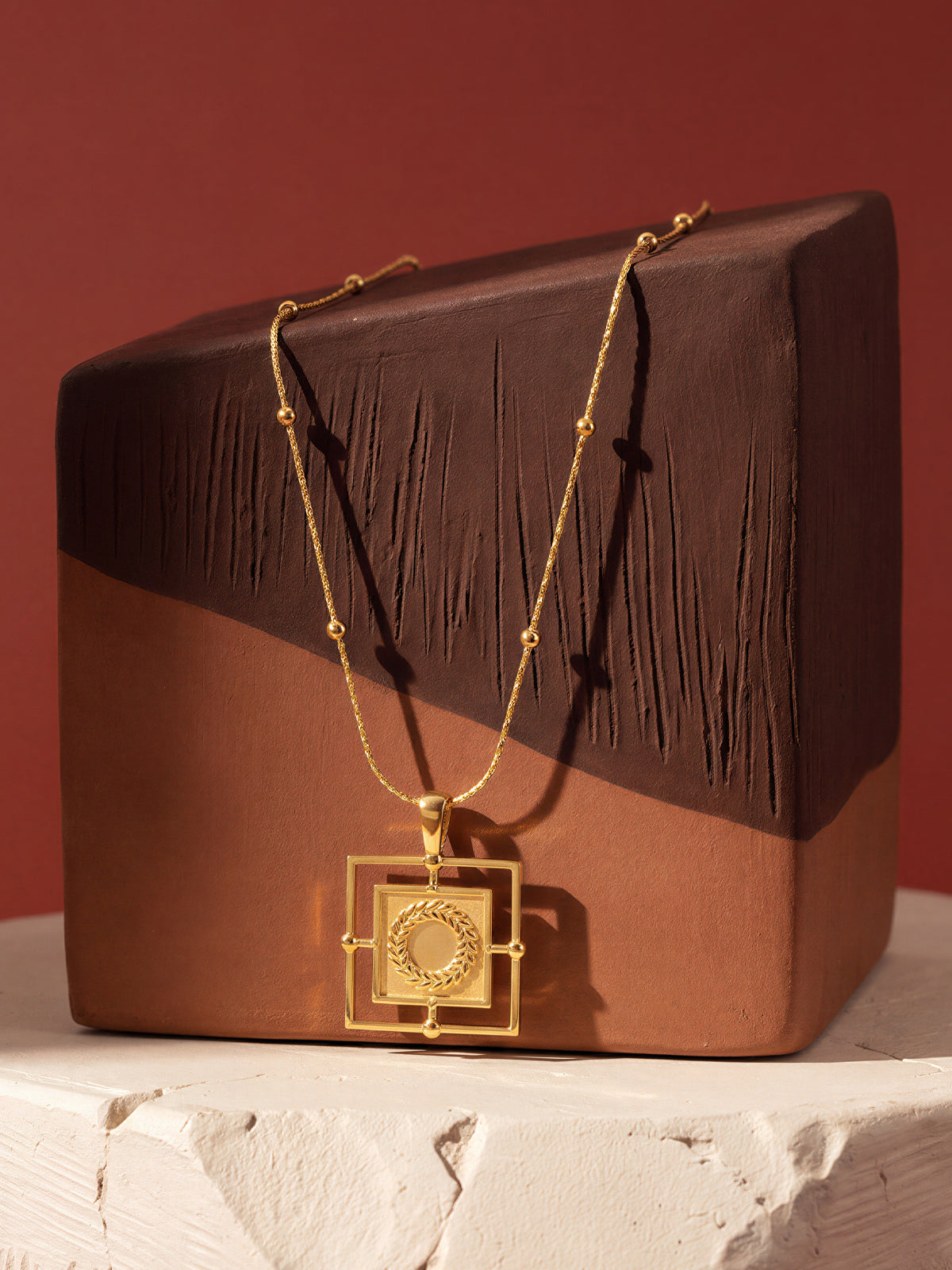 SERES QUADRA NECKLACE