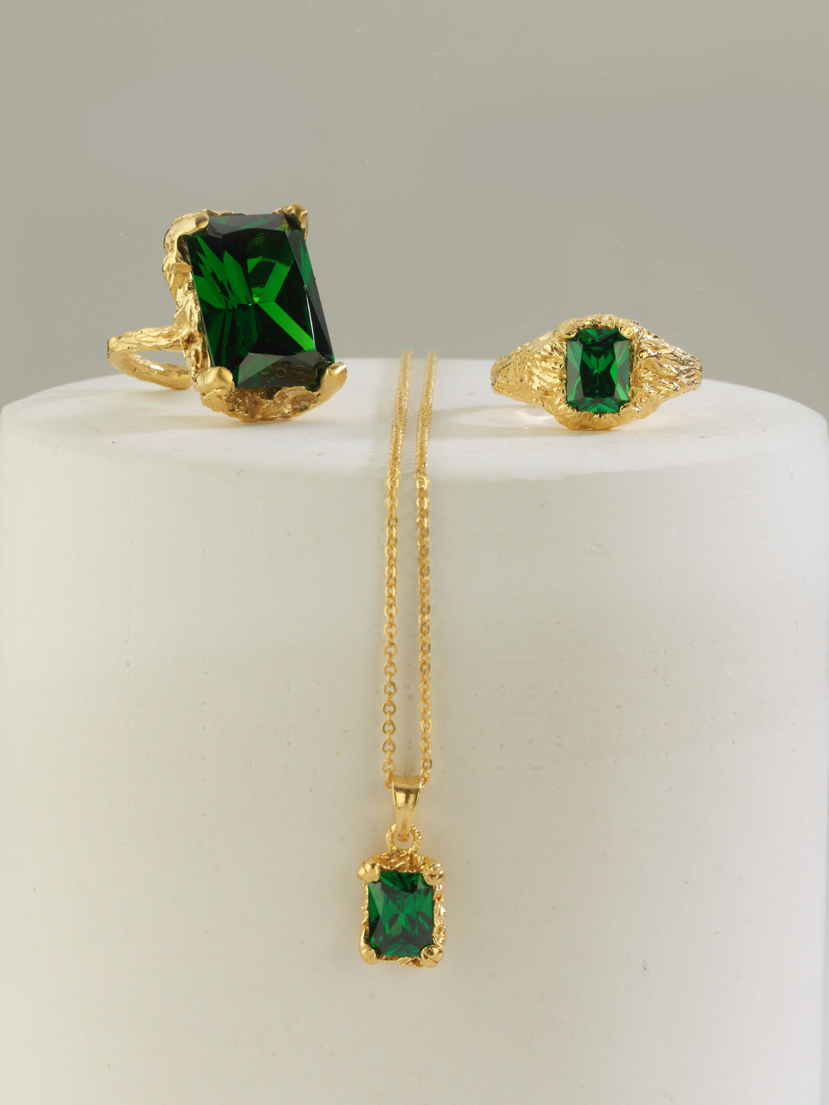 Bodhita - GRANDE EMERALD YÜZÜK