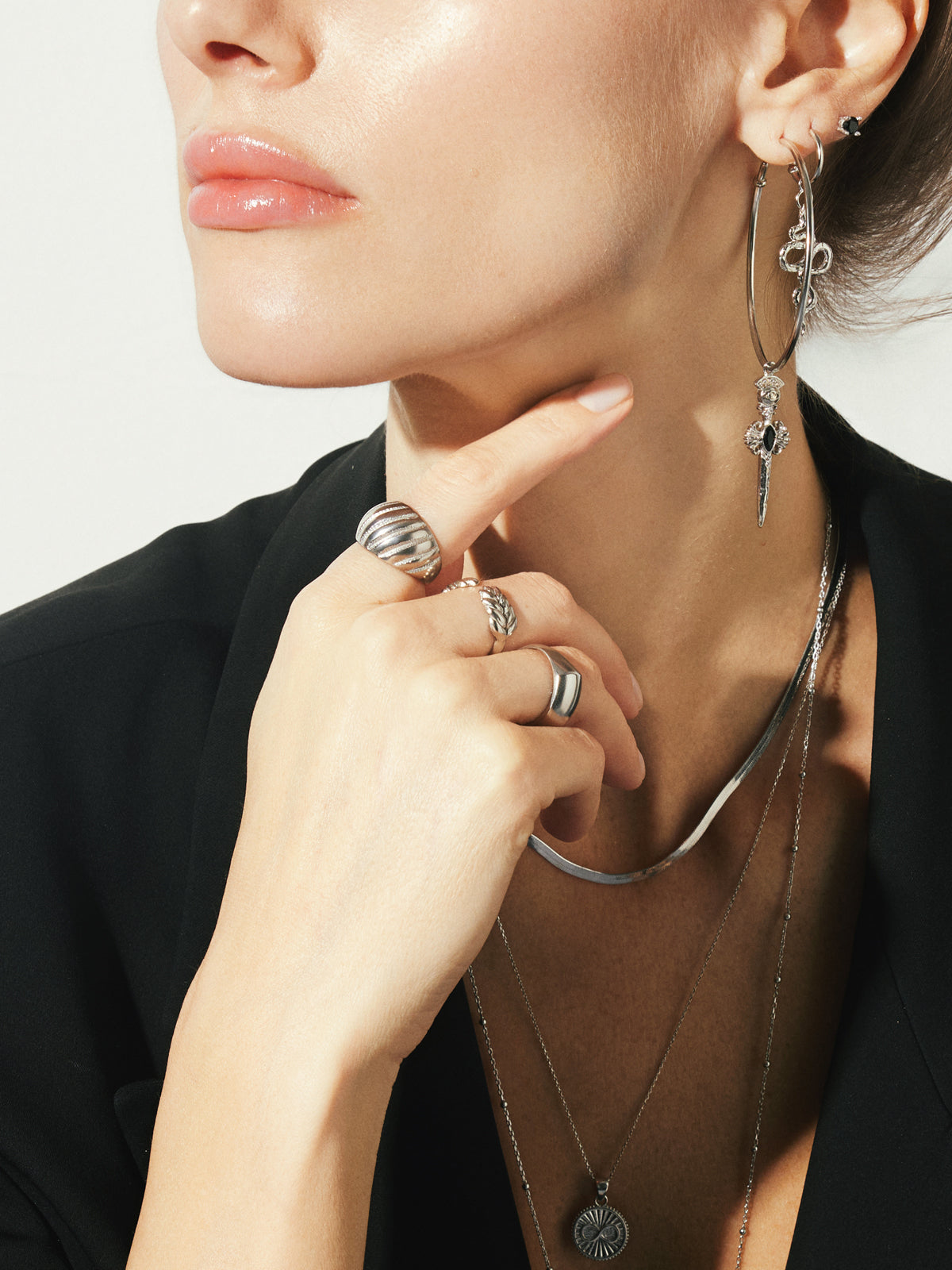 Bodhita - ESPADA EARRINGS SILVER-GRANDE HOOP