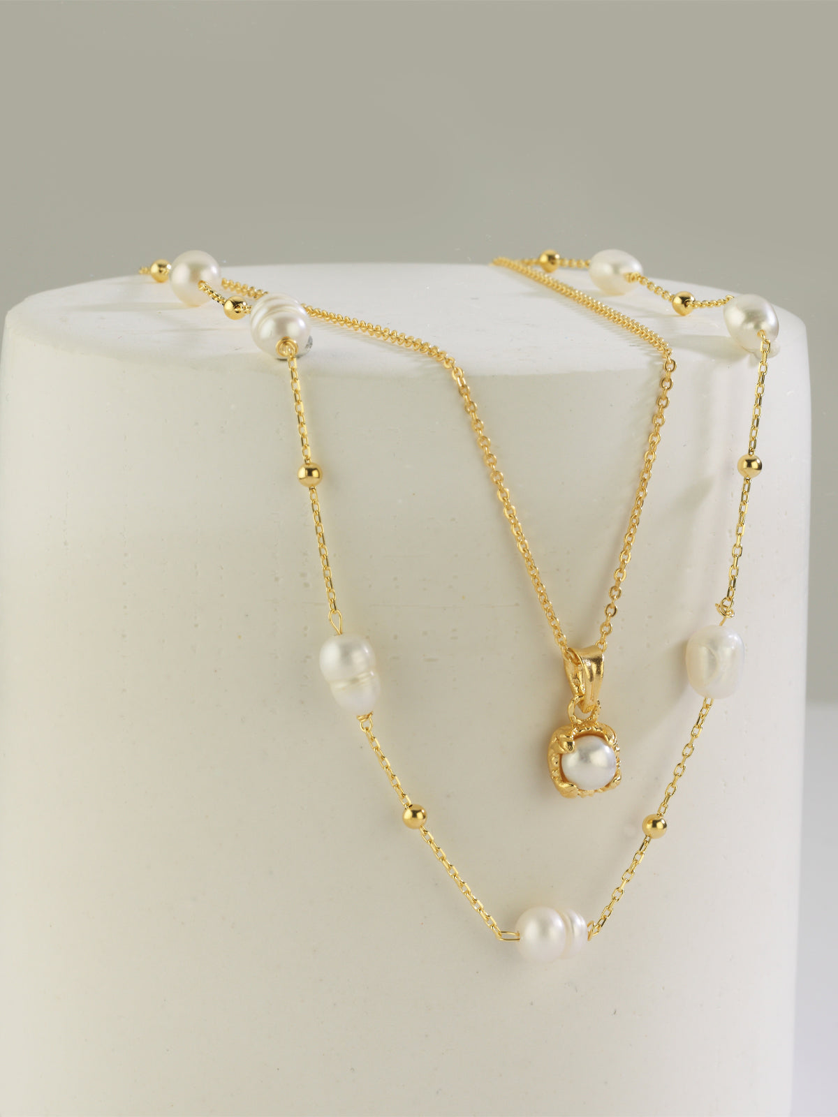 Bodhita - PEARL BALL NECKLACE