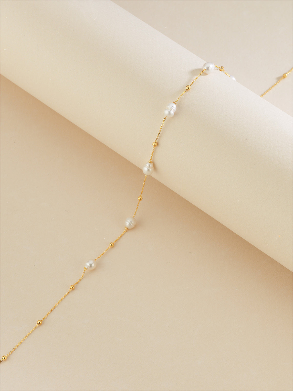 Bodhita - PEARL BALL NECKLACE