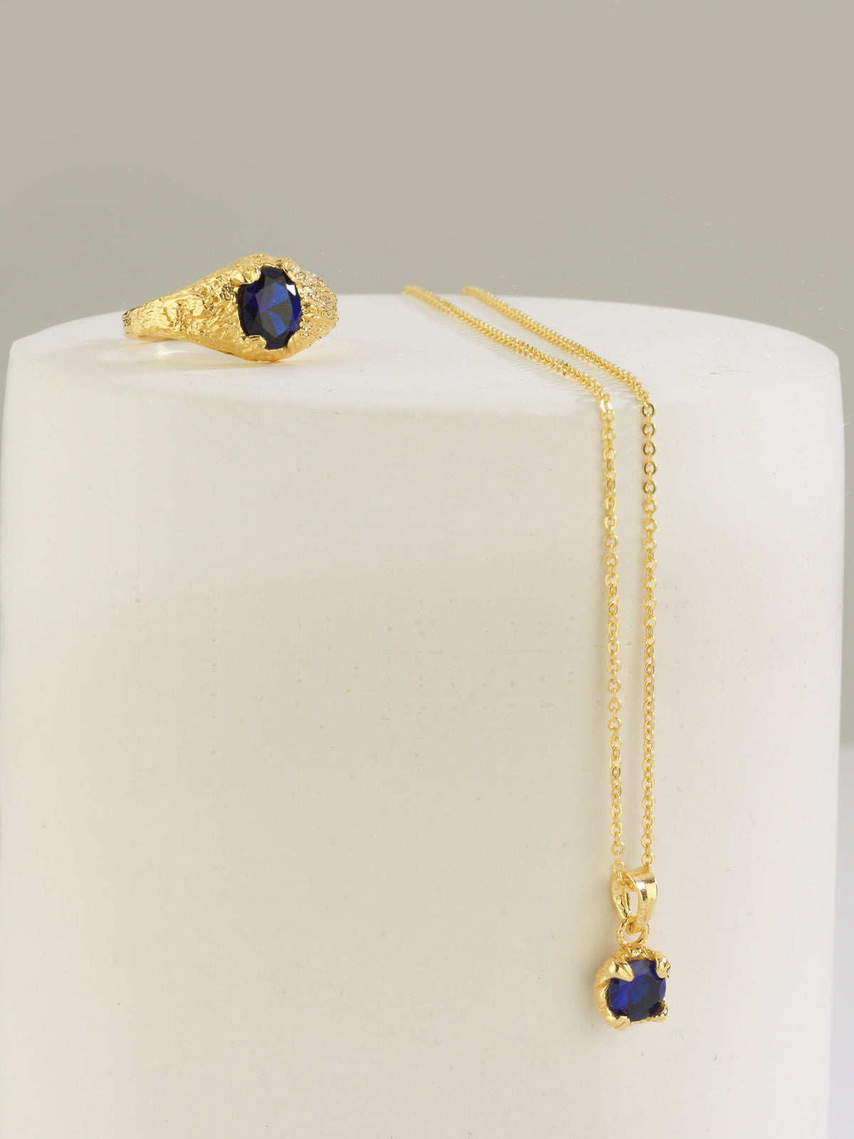 Bodhita - SAPPHIRE RING