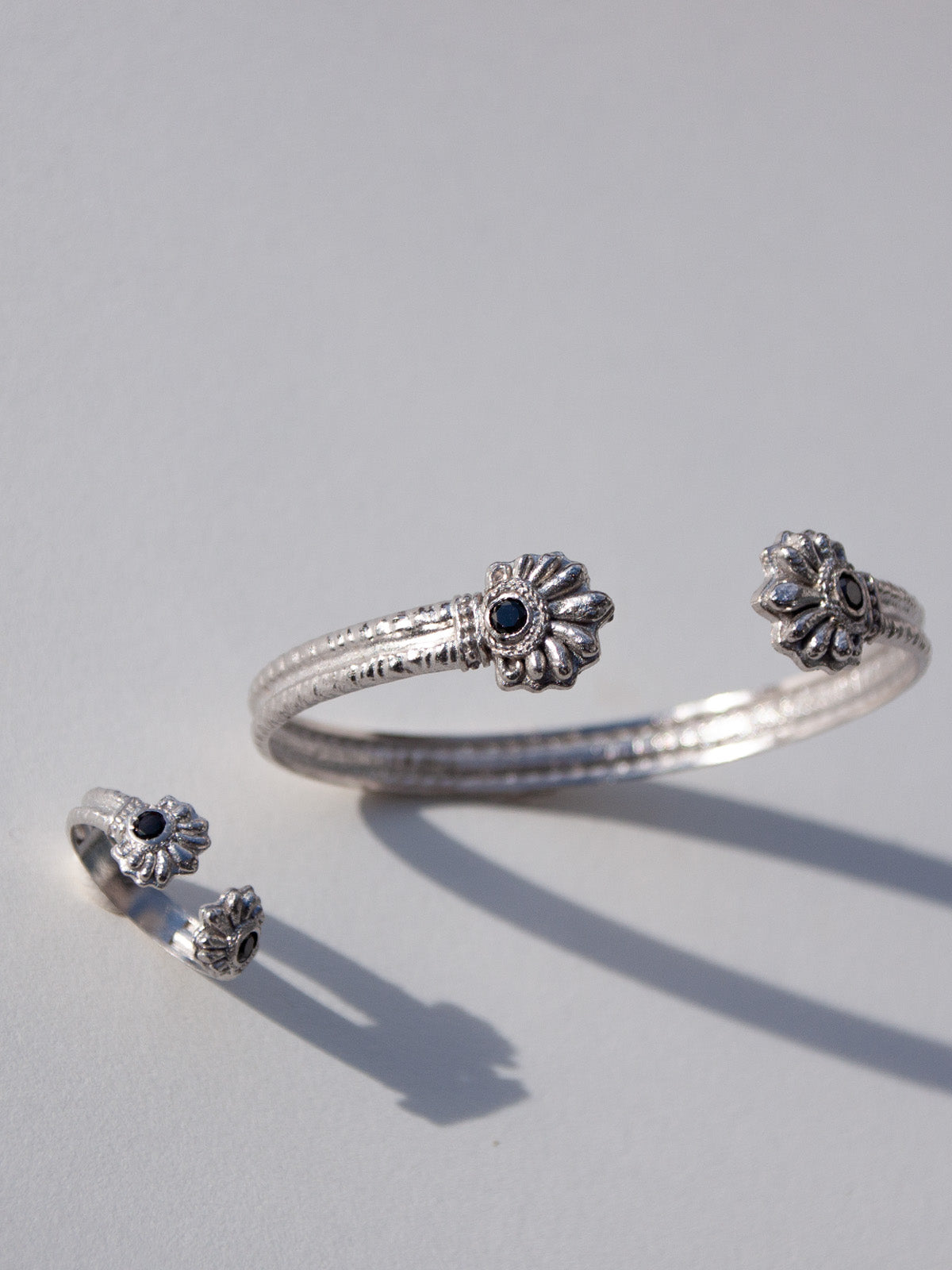 Bodhita - PALM SILVER BRACELET