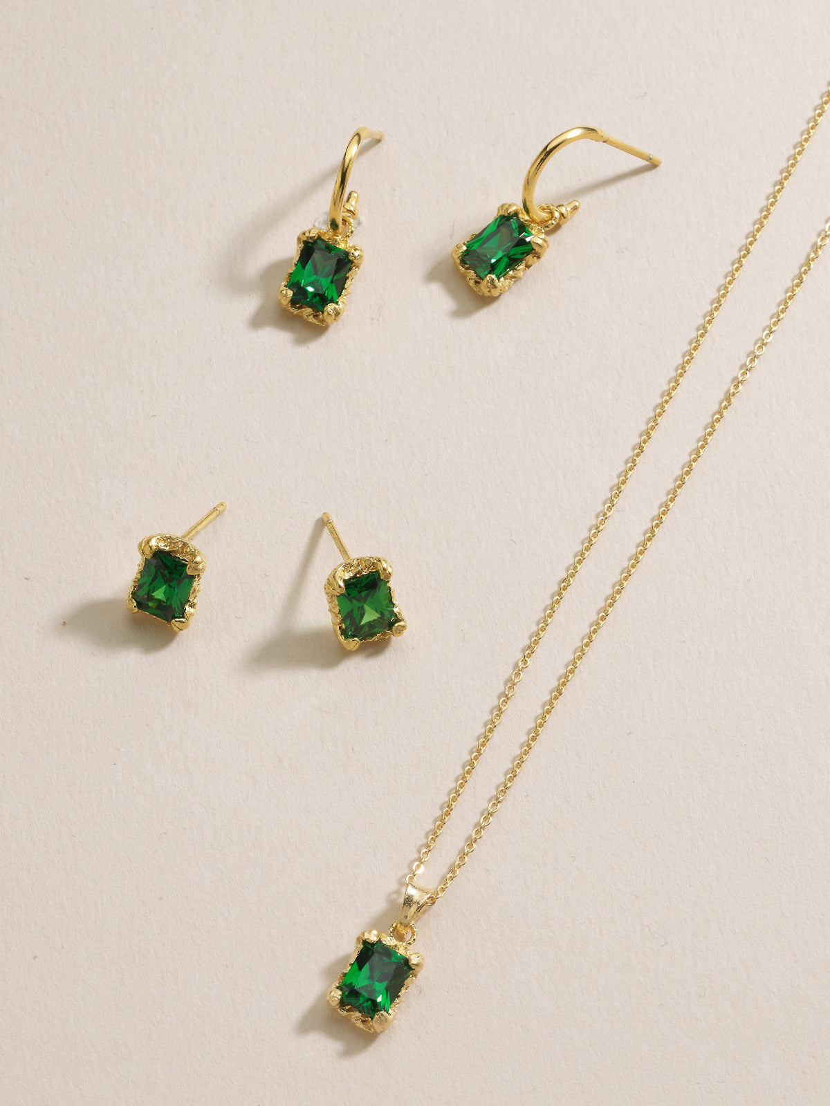 Bodhita - EMERALD EARRINGS