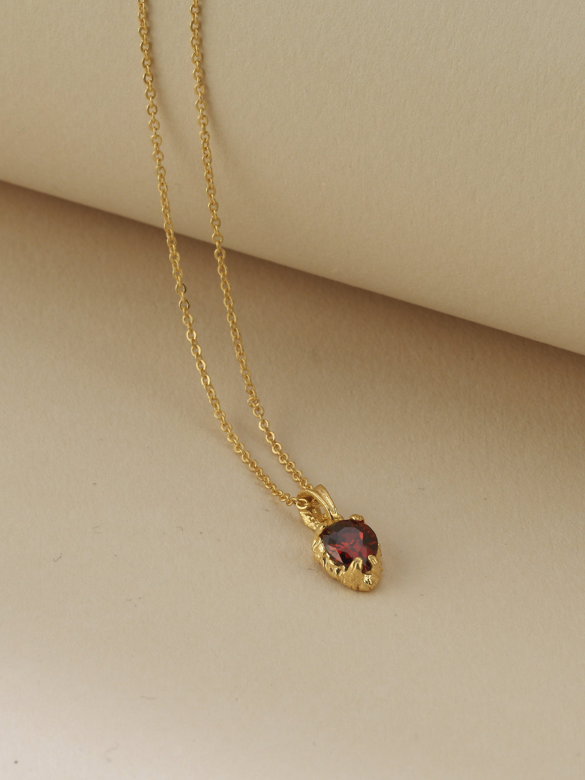 Bodhita - GARNET NECKLACE