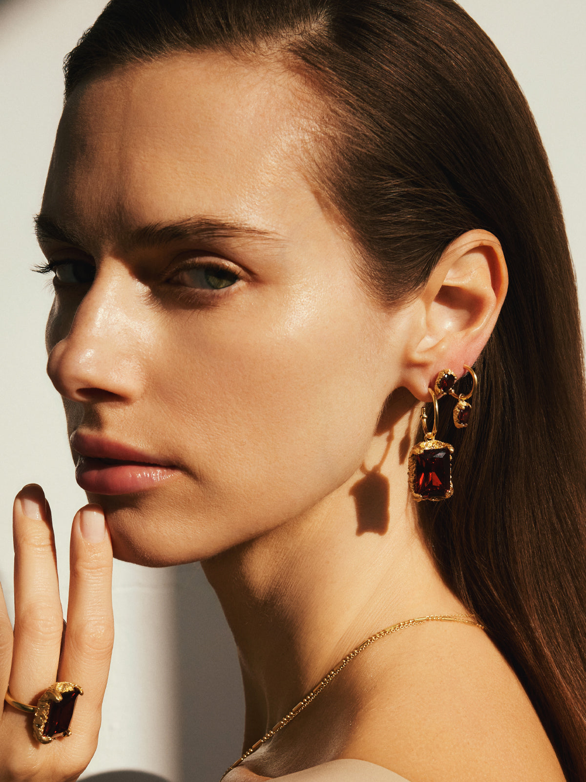 Bodhita - GARNET  EARRINGS