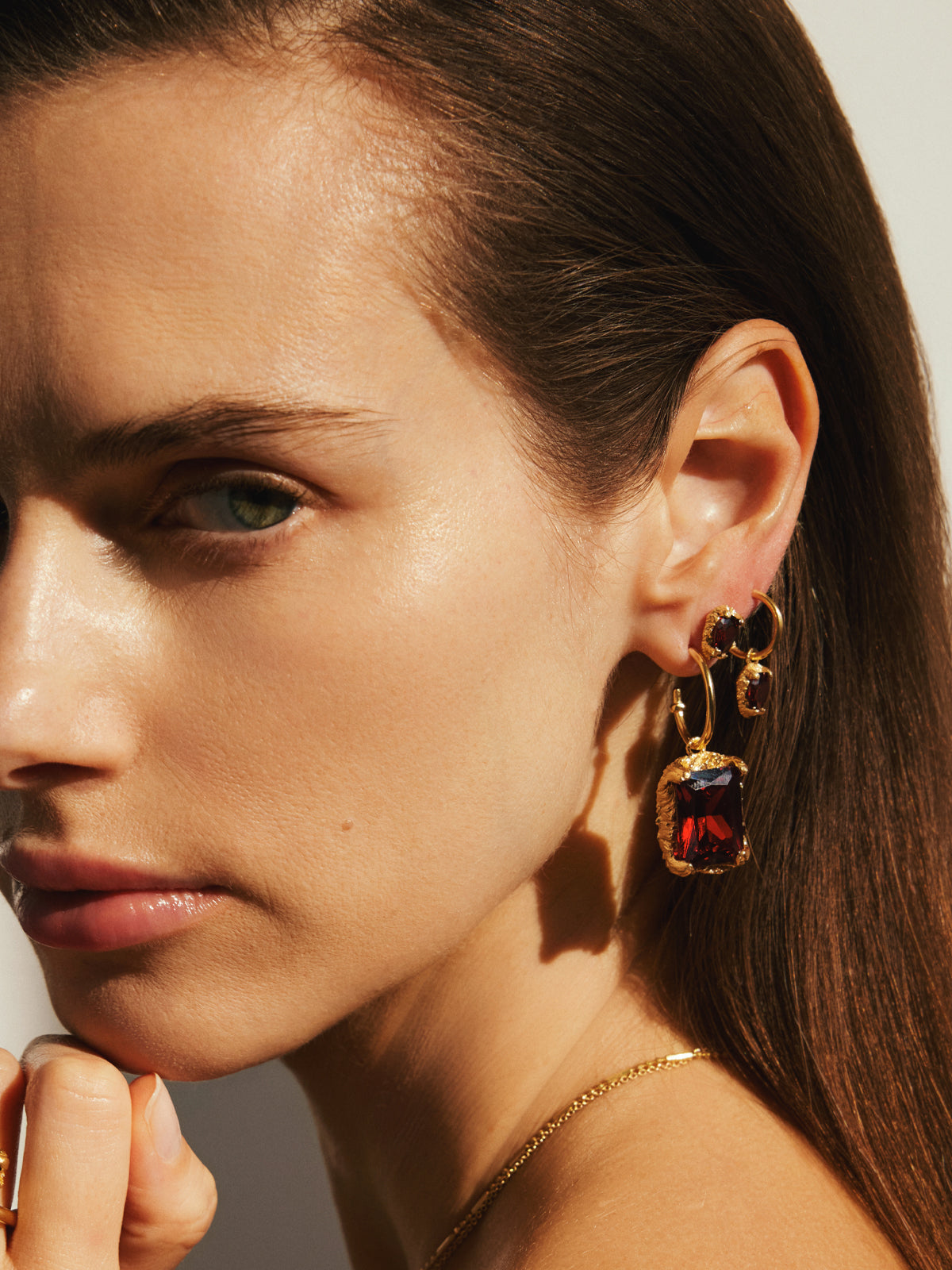 Bodhita - GARNET HOOP EARRINGS