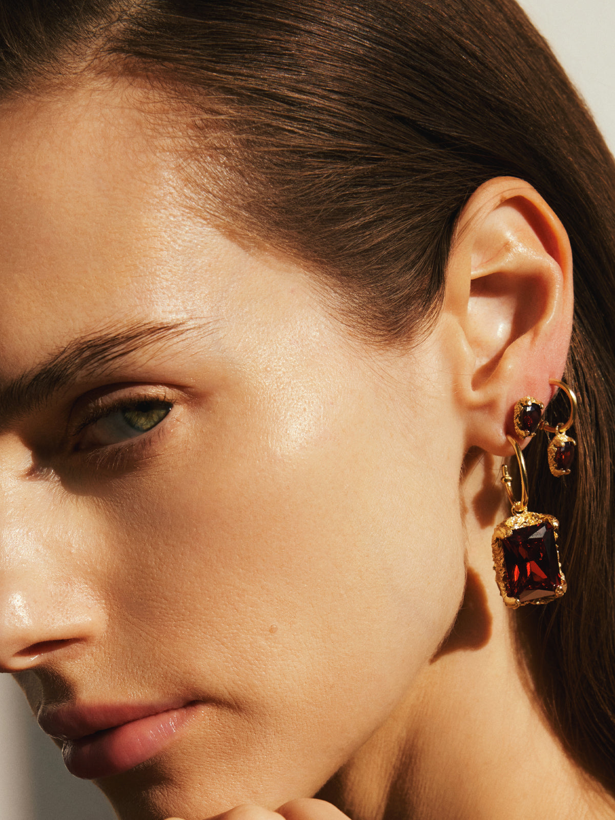 Bodhita - GARNET  EARRINGS