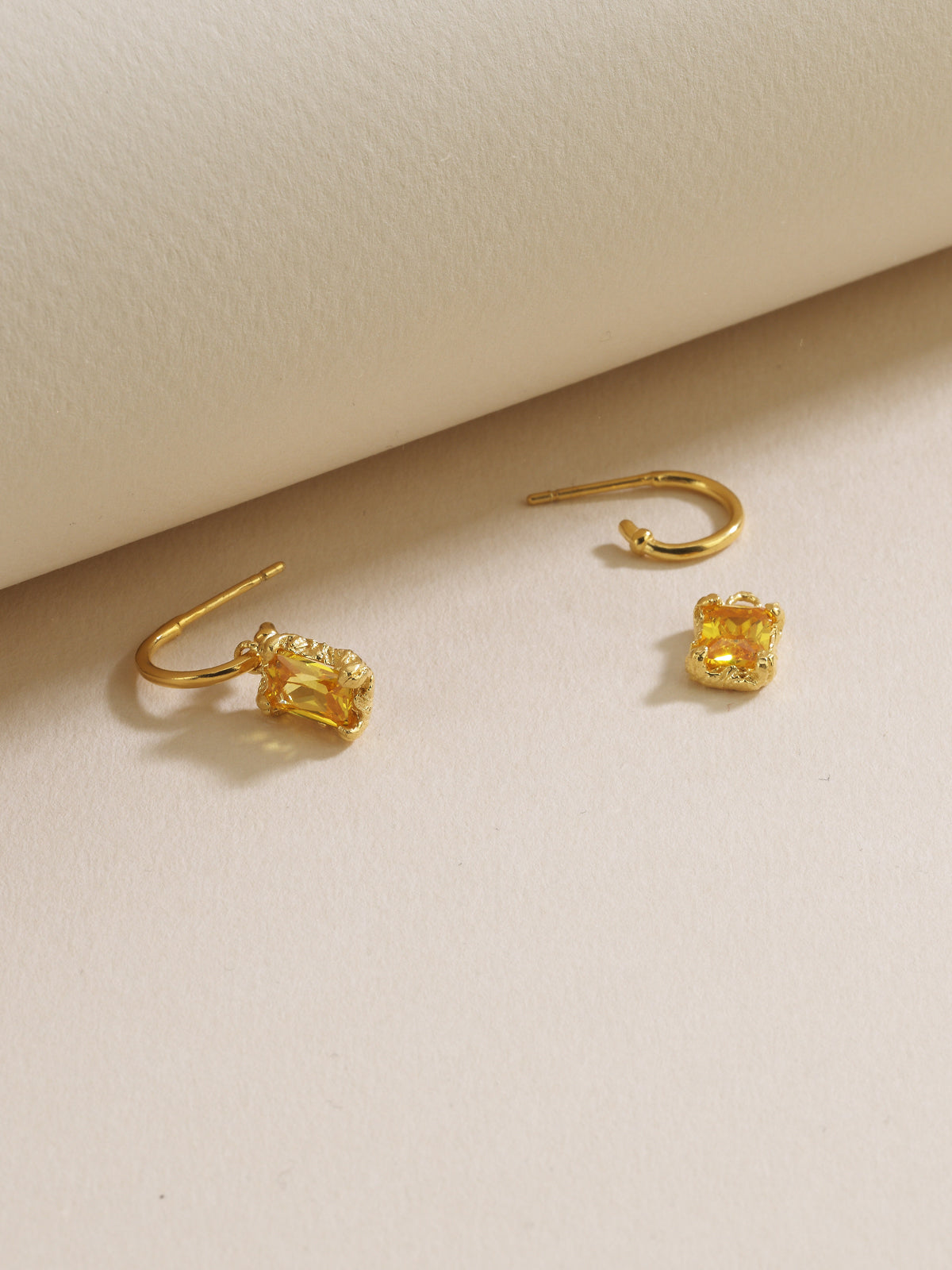 Bodhita - TOPAZ HOOP EARRINGS