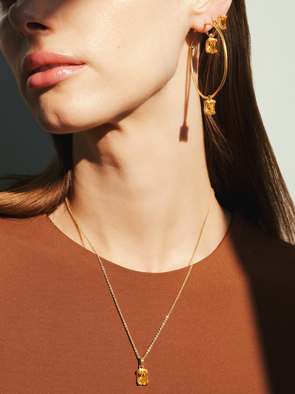 Bodhita - TOPAZ PENDANT