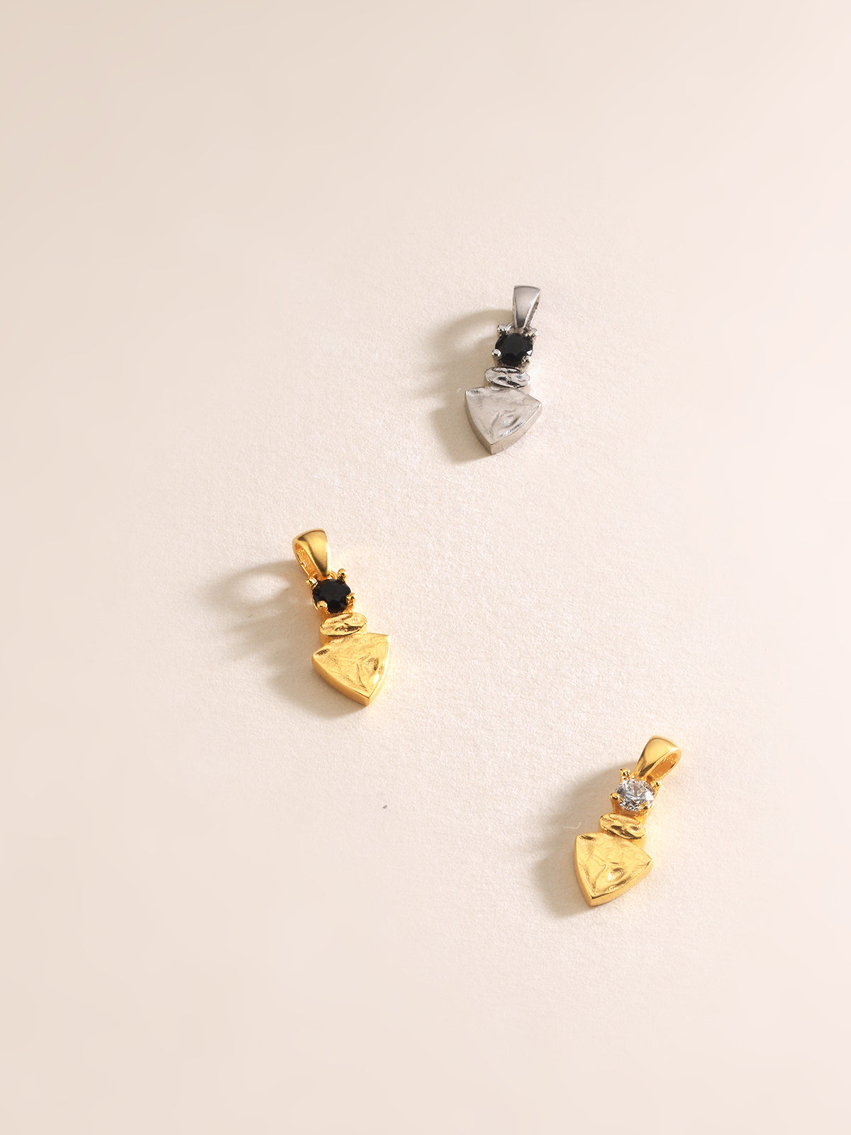 Bodhita - NADIA BLACK PENDANT