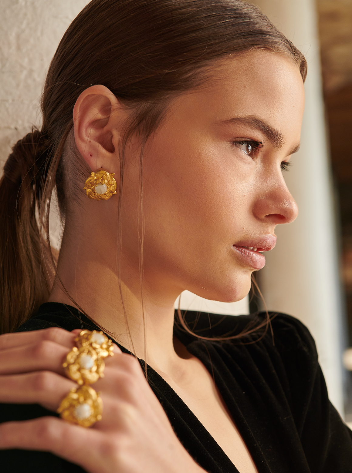Bodhita - MAGDALENE'S HEART WHITE EARRINGS