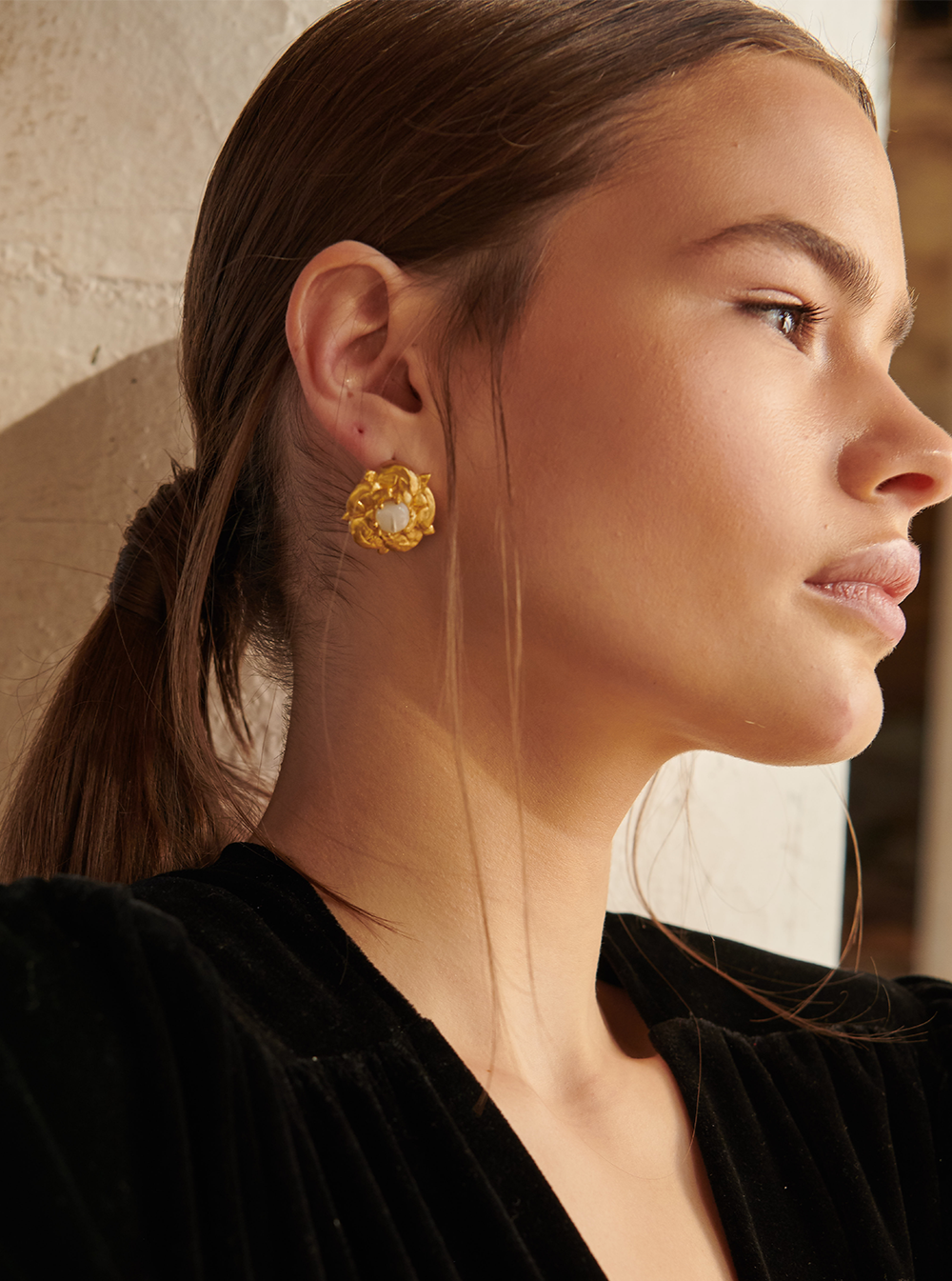 Bodhita - MAGDALENE'S HEART WHITE EARRINGS